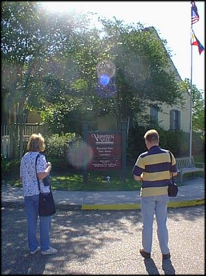 Ja, we gaan bijna open.  Nog 3 minuten en 10 seconden.